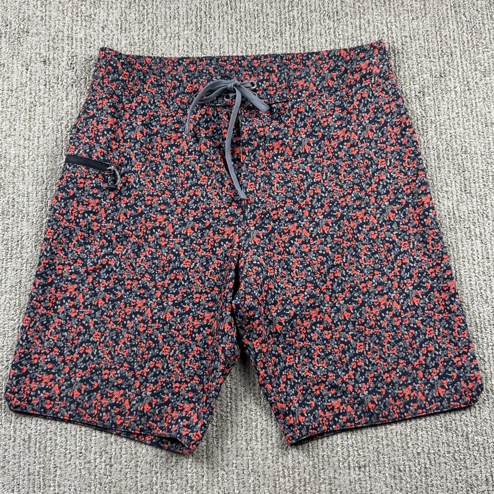 Prana Mens 31 Fenton Board Short Swim Trunks 9" Inseam Red Grey Floral